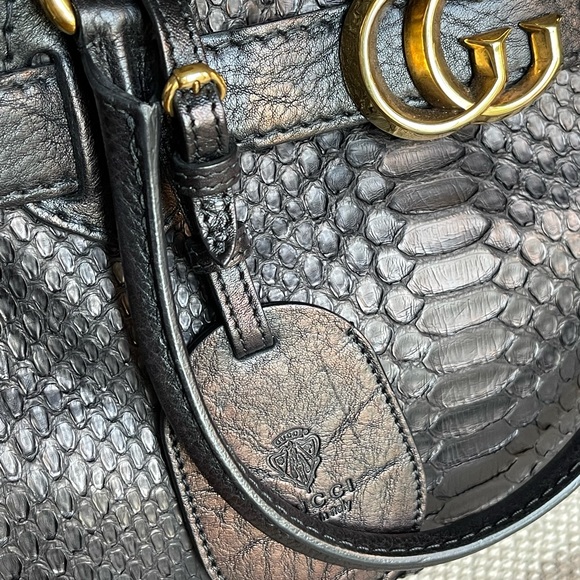 🔥VINTAGE🔥GUCCI Python Medium GG Running Tote Black - Picture 2 of 10